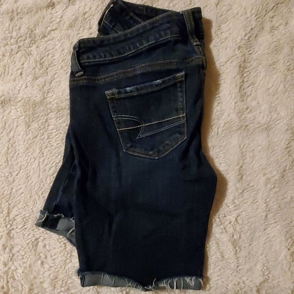 Size 4 American eagle bermuda shorts